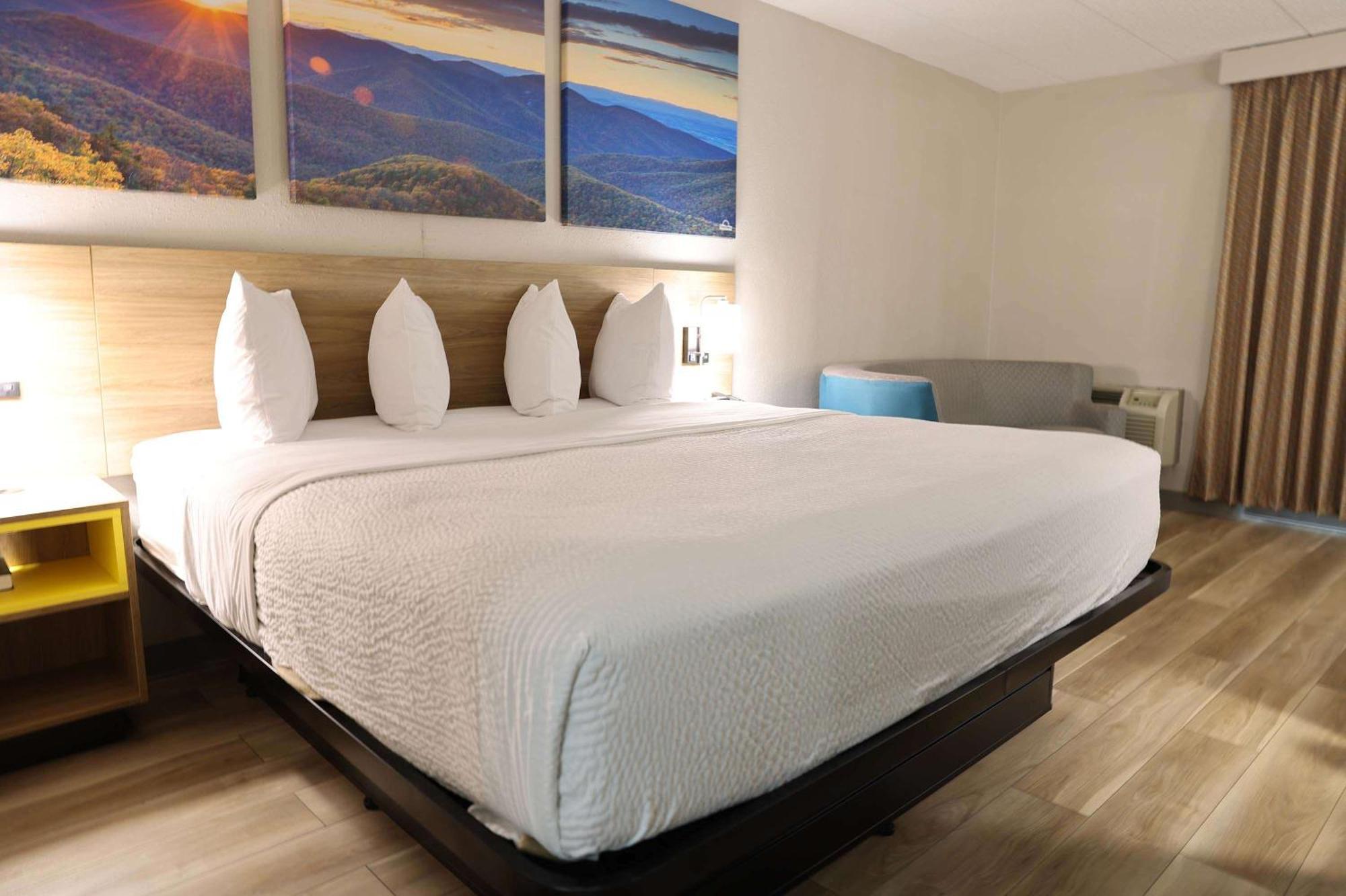 Days Inn By Wyndham Kings Dominion ドズウェル エクステリア 写真